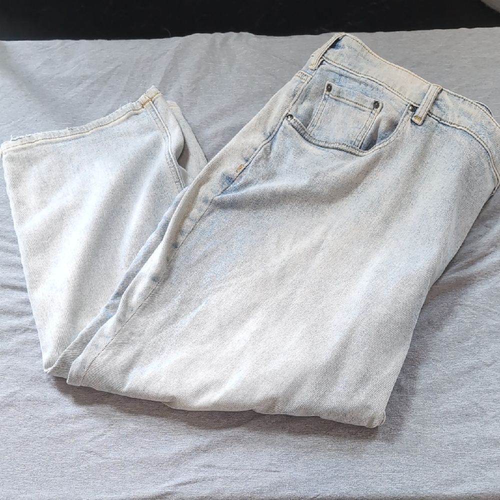 NWT Women's Size 26 Lane Bryant Light Wash Straight Leg High-Rise Jeans